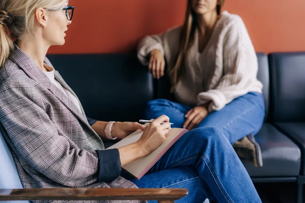 Does an Adlerian Therapy Group Need a Therapist?